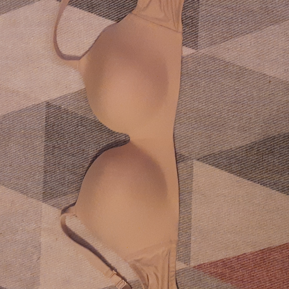 Cacique Lightly-Lined T-shirt No Wire Bra 38F